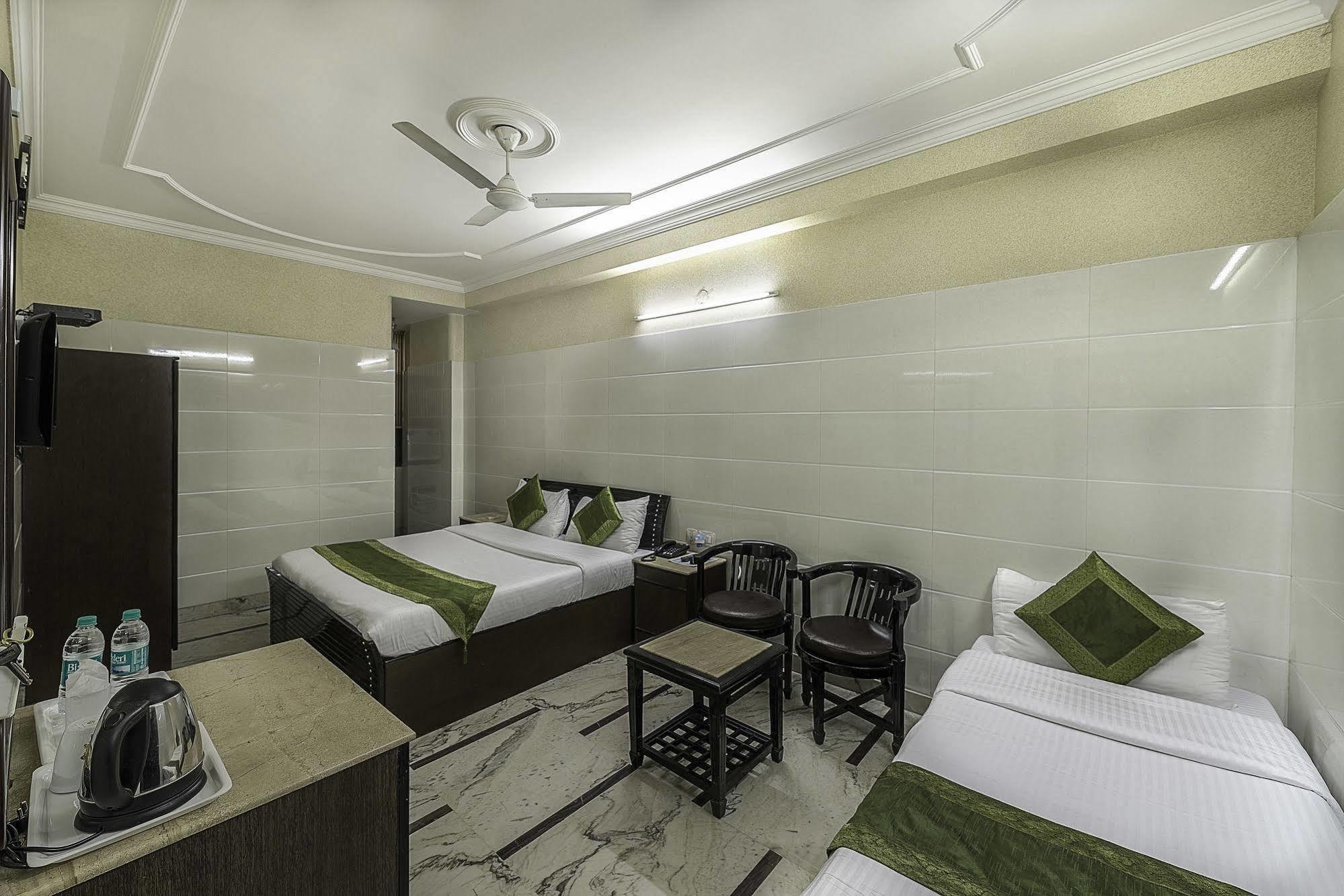 Hotel Treebo Trend Singh Sons Karol Bagh Nové Dillí Exteriér fotografie